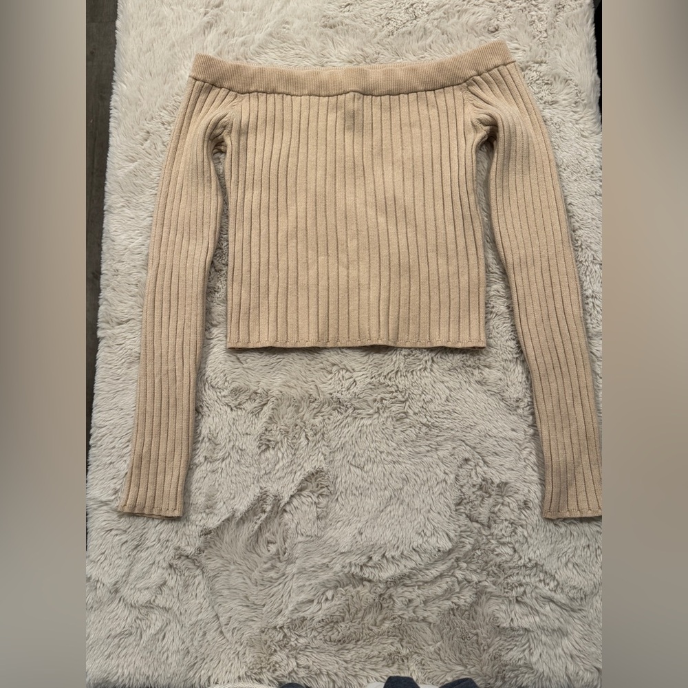 Aerie Cream Off-Shoulder Ribbed Sweater - Picture 2 of 4